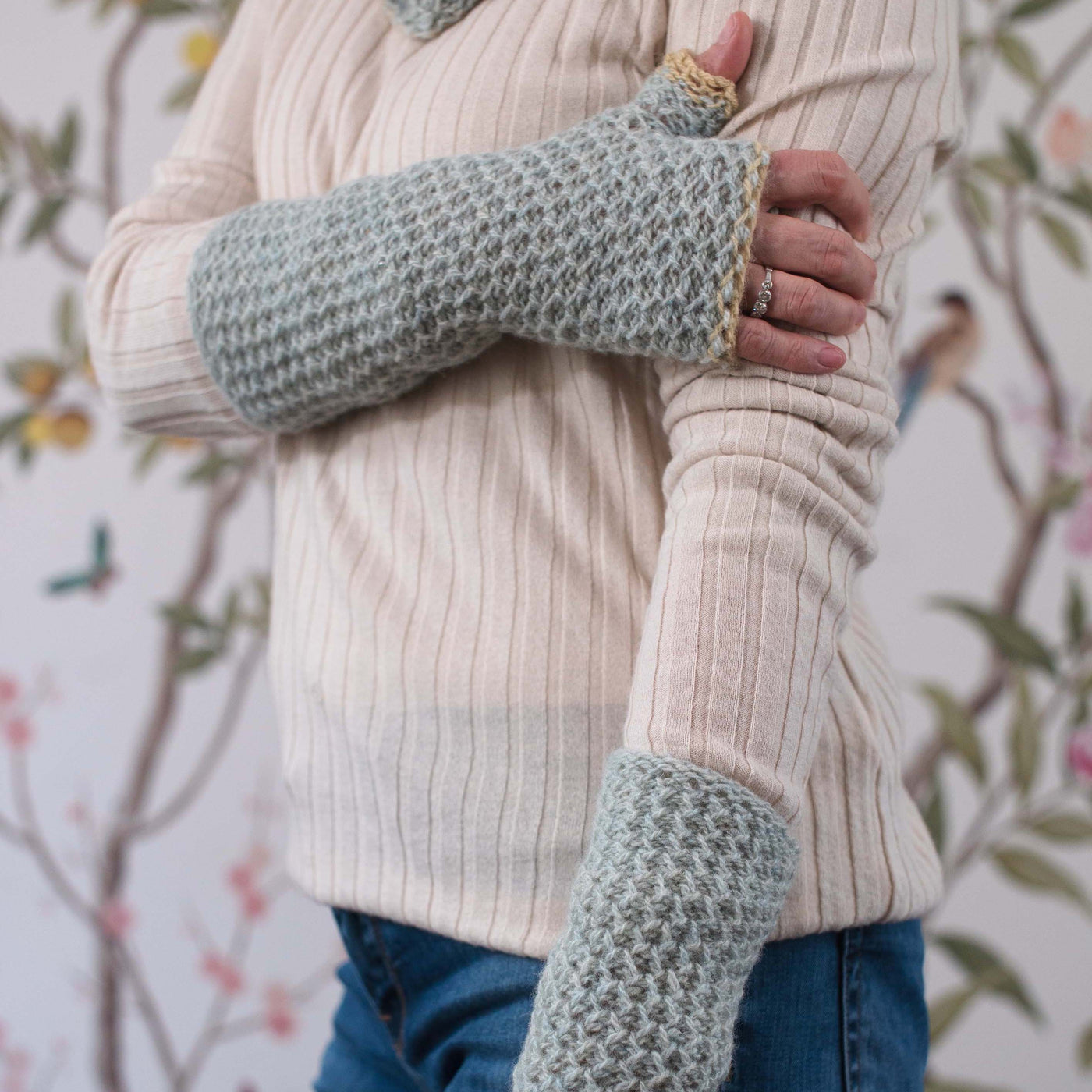 Women's Mittens - Fingerless Wool Gloves - Ériu